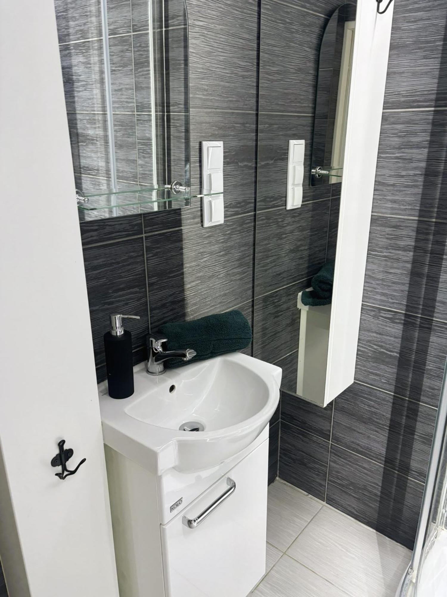 Project Comfort Apartament Grzybowska 30/1211 Варшава Экстерьер фото